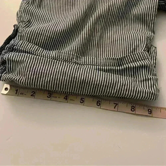 Nori Women's Striped Shorts Size 9 - Picture 15 of 16